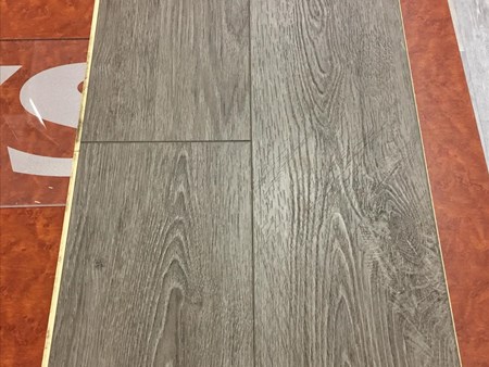 Vinyl Plank Flooring is taking over! 6557 vinyl flooring planks taking over 2