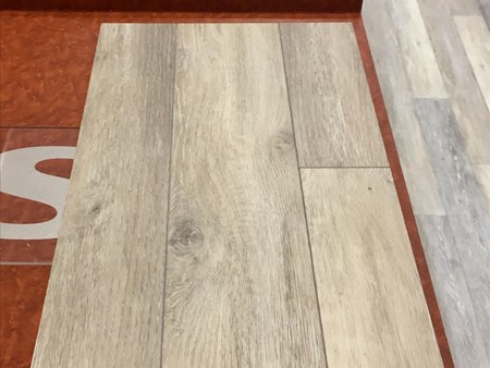 Vinyl Plank Flooring is taking over! 6557 vinyl flooring planks taking over 3